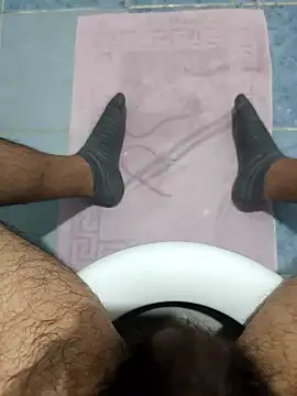 lyonnqw online show from 02-10-26, 04:22