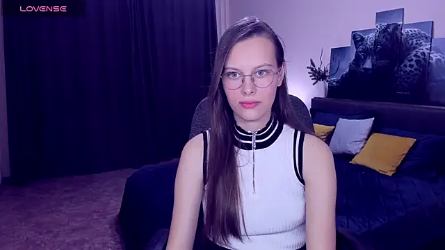 AyumiBlossom online show from 03-30-26, 04:52