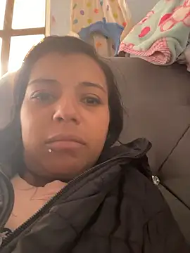 Snapshot of cinthia2011 chatting on 01-14-26, 05:51 cinthia2011 online show from 01-14-26, 05:51