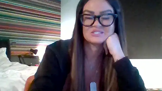 Snapshot of ScottishIvy chatting on 01-18-26, 08:12 ScottishIvy online show from 01-18-26, 08:12