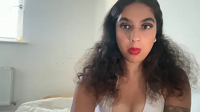 fayfay21xh online show from 06-10-26, 04:06