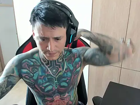 Chrissblack online show from 03-04-26, 01:50