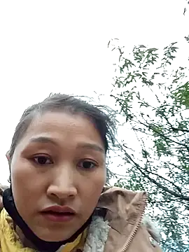 Snapshot of yumyum112 chatting on 01-10-26, 10:28 yumyum112 online show from 01-10-26, 10:28