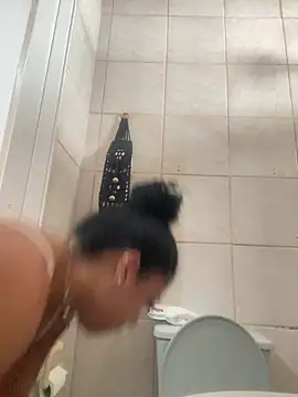 Snapshot of Cachinhossfd chatting on 03-12-26, 12:00 Cachinhossfd online show from 03-12-26, 12:00