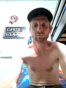 Snapshot of Minutemaid24 chatting on 06-21-26, 02:19 Minutemaid24 online show from 06-21-26, 02:19