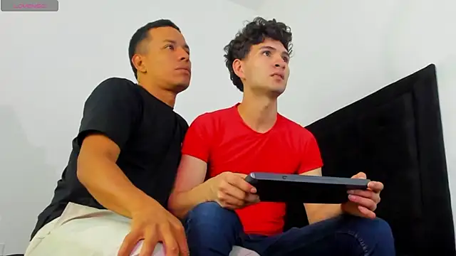 camilo model online show from 03-12-26, 02:18