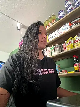 Snapshot of lannabellx chatting on 01-05-26, 08:45 lannabellx online show from 01-05-26, 08:45