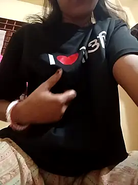 queenneha69 online show from 04-14-26, 02:12