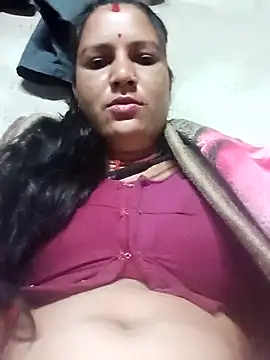 Hot hiuj online show from 02-13-26, 09:00