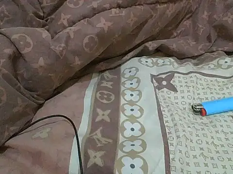 Snapshot of lebogangkat chatting on 01-10-26, 09:30 lebogangkat online show from 01-10-26, 09:30