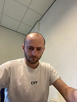 Majestik1 online show from 04-19-26, 12:48