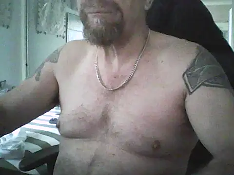 Snapshot of loudandproud chatting on 05-16-26, 05:59 loudandproud online show from 05-16-26, 05:59