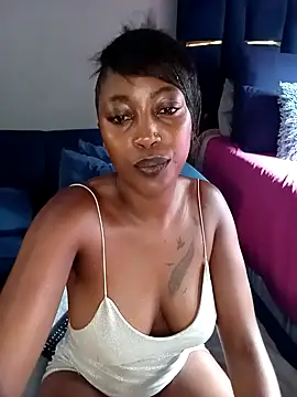 CocoButterxox online show from 04-08-26, 06:46