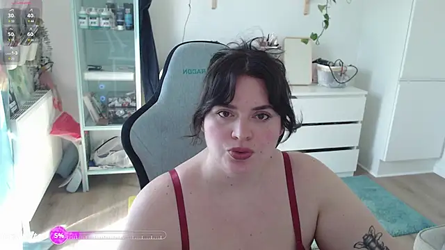 YourPrettyHazel online show from 03-20-26, 10:42