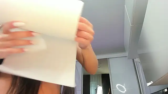 Ivy Bellee online show from 04-11-26, 05:01