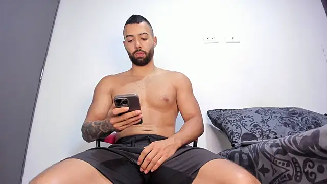 Snapshot of kyle_collinz1 chatting on 01-14-26, 05:57 kyle collinz1 online show from 01-14-26, 05:57