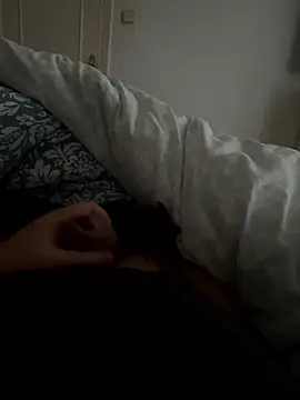 Snapshot of Deltaalex chatting on 01-09-26, 08:28 Deltaalex online show from 01-09-26, 08:28