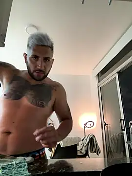 LittleRoccoph online show from 01-10-26, 12:01