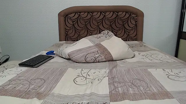 Snapshot of _Sweet_Dream_ chatting on 02-04-25, 02:53  Sweet Dream  online show from 02-04-25, 02:53
