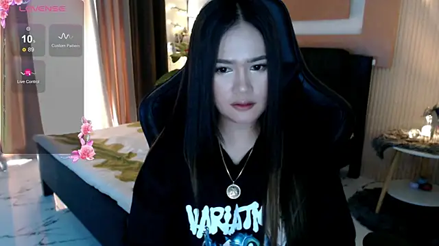 simplykhate online show from 02-11-26, 01:43