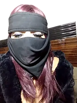 Queen-Nissreen online show from 01-15-26, 01:10