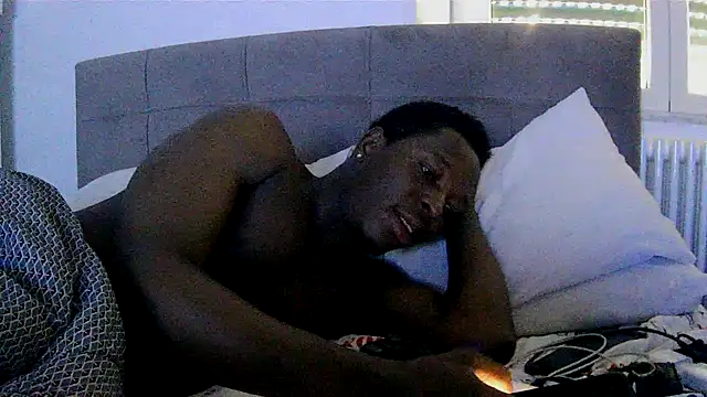 Snapshot of Bigchocco chatting on 05-14-26, 06:42 Bigchocco online show from 05-14-26, 06:42