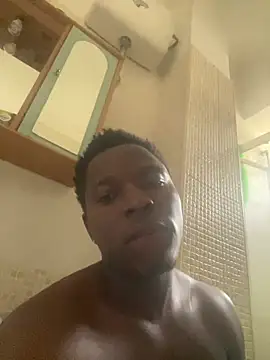 Snapshot of Bigchocco chatting on 05-26-26, 01:29 Bigchocco online show from 05-26-26, 01:29