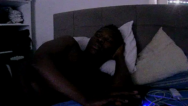 Snapshot of Bigchocco chatting on 06-07-26, 06:06 Bigchocco online show from 06-07-26, 06:06