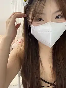  xiaoxinxin  online show from 06-05-26, 02:12