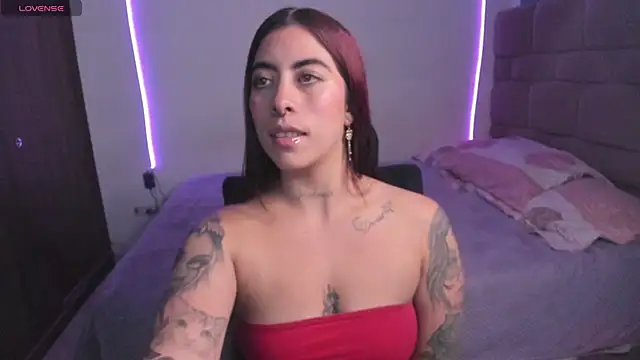 Snapshot of maazikeenx chatting on 07-17-26, 04:19 maazikeenx online show from 07-17-26, 04:19