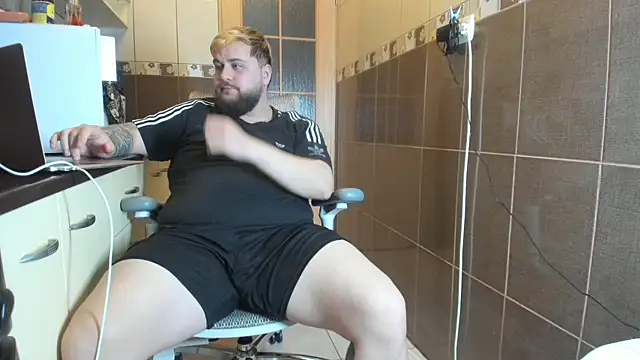 ashtondel online show from 04-20-26, 01:52