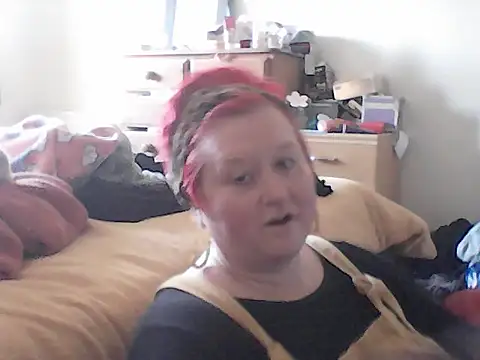 BustyRedxx online show from 03-28-26, 04:06