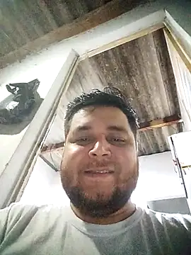 Snapshot of gordinhoCRZ2 chatting on 01-15-26, 10:35 gordinhoCRZ2 online show from 01-15-26, 10:35