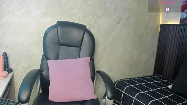 tanisha  lux online show from 03-04-26, 10:16