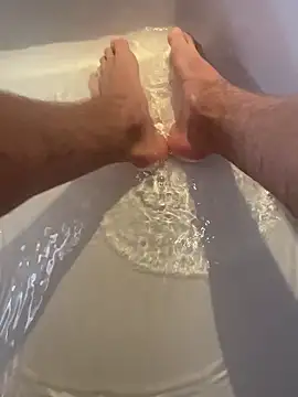 Snapshot of hot-young-guy chatting on 01-07-26, 09:01 hot-young-guy online show from 01-07-26, 09:01