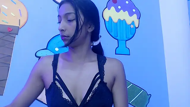 skinnysexzara18 online show from 02-03-26, 01:26