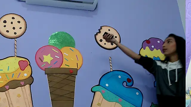 skinnysexzara18 online show from 02-09-26, 01:31