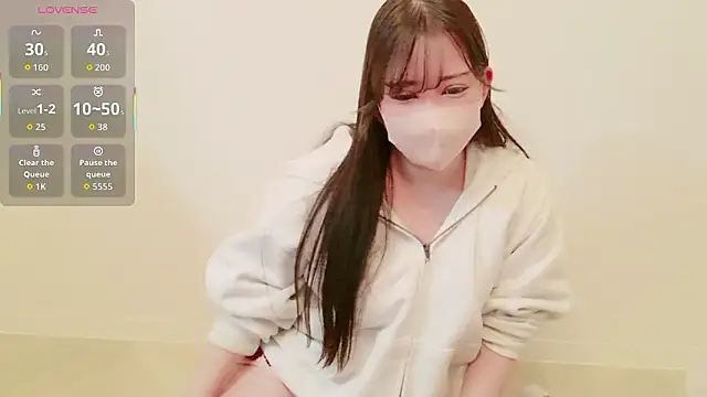 Snapshot of Mayu_000 chatting on 02-18-26, 12:12 Mayu 000 online show from 02-18-26, 12:12