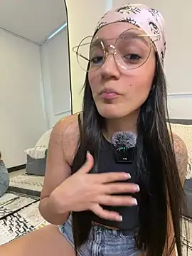 EVA WILD1 online show from 02-15-26, 09:22