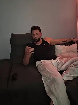 Snapshot of Angelo_33 chatting on 01-11-26, 02:11 Angelo 33 online show from 01-11-26, 02:11