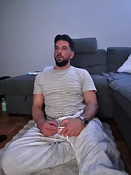 Snapshot of Angelo_33 chatting on 01-13-26, 09:14 Angelo 33 online show from 01-13-26, 09:14