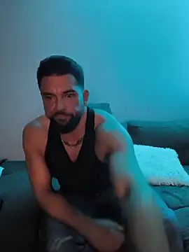 Snapshot of Angelo_33 chatting on 01-15-26, 05:49 Angelo 33 online show from 01-15-26, 05:49