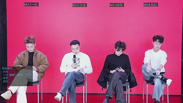 Snapshot of jmcm001 chatting on 01-10-26, 12:18 jmcm001 online show from 01-10-26, 12:18