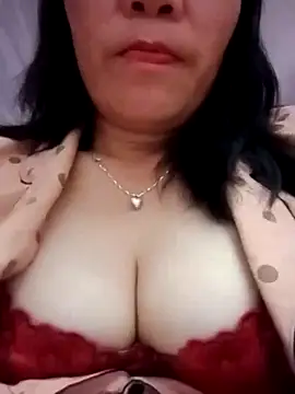 Snapshot of YINA-6969 chatting on 01-14-26, 11:49 YINA-6969 online show from 01-14-26, 11:49