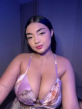 SASHASTRADA  online show from 04-12-26, 01:43