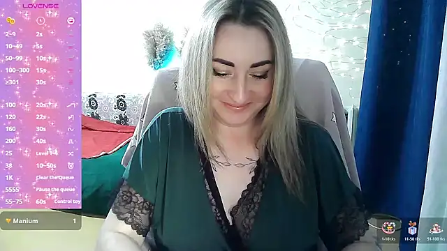 FoxyAnn12 online show from 03-30-26, 04:52