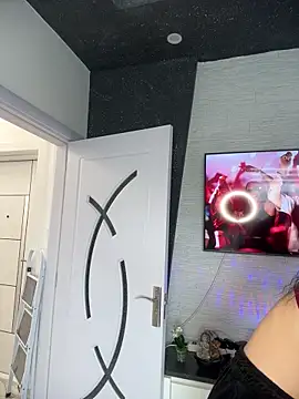 Snapshot of dear2002 chatting on 02-02-26, 10:25 dear2002 online show from 02-02-26, 10:25