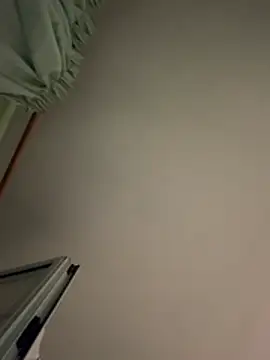 Snapshot of dear2002 chatting on 03-08-26, 07:17 dear2002 online show from 03-08-26, 07:17