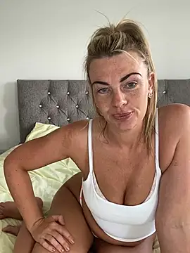 Scarlett the girlnextdoor online show from 06-12-26, 12:15
