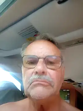 Snapshot of WildNomade chatting on 06-16-26, 03:03 WildNomade online show from 06-16-26, 03:03